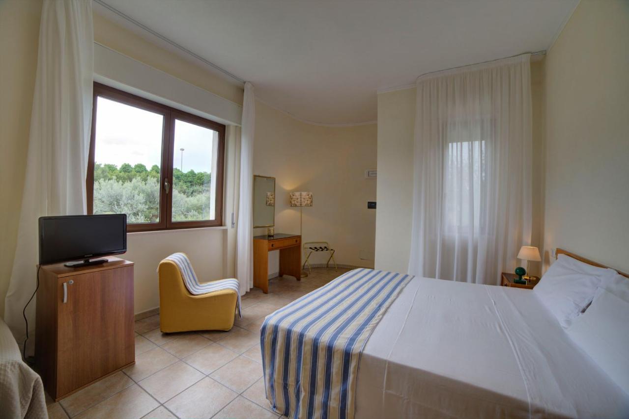 Hotel Sporting Васто Экстерьер фото